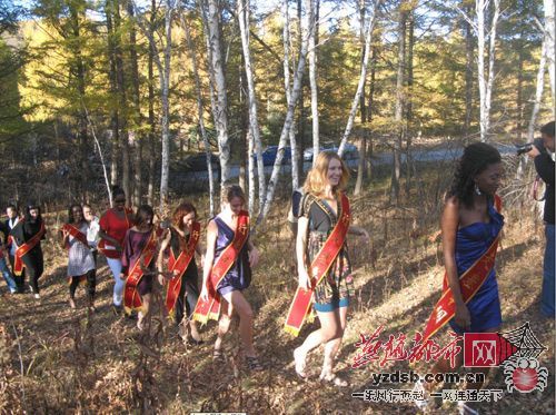 佳麗在木蘭圍場